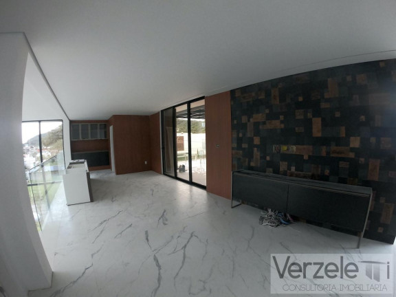 Imagem Casa com 4 Quartos à Venda, 530 m² em Barra - Balneário Camboriú Imagem Casa com 4 Quartos à Venda, 530 m² em Barra - Balneário Camboriú