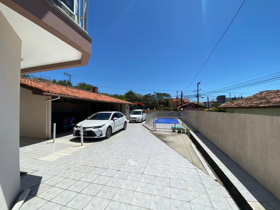 Imagem Sobrado com 8 Quartos à Venda, 512 m² em Ingleses Do Rio Vermelho - Florianópolis Imagem Sobrado com 8 Quartos à Venda, 512 m² em Ingleses Do Rio Vermelho - Florianópolis