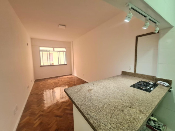 Imagem Apartamento com 1 Quarto à Venda, 31 m² em Copacabana - Rio De Janeiro