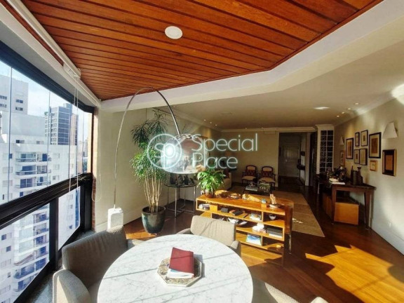 Apartamento com 3 Quartos à Venda, 300 m² em Moema Pássaros - São Paulo