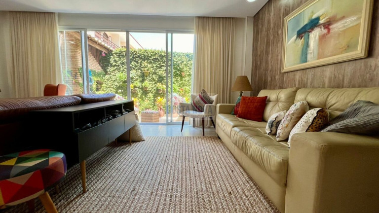 Imagem Casa com 3 Quartos à Venda, 218 m² em Jardim Três Marias - Guarujá Imagem Casa com 3 Quartos à Venda, 218 m² em Jardim Três Marias - Guarujá