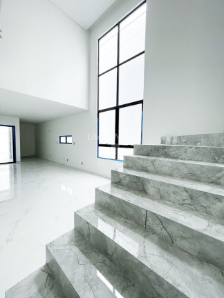 Imagem Sobrado com 3 Quartos à Venda, 155 m² em Centro - Itajaí Imagem Sobrado com 3 Quartos à Venda, 155 m² em Centro - Itajaí