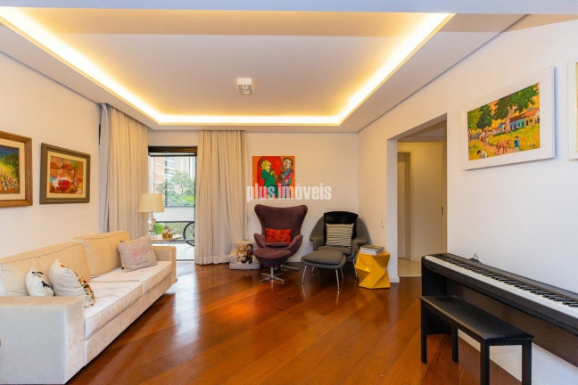 Imagem Apartamento com 4 Quartos à Venda, 220 m² em Moema - São Paulo Imagem Apartamento com 4 Quartos à Venda, 220 m² em Moema - São Paulo