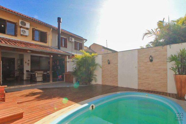 Imagem Casa com 3 Quartos à Venda, 136 m² em Espírito Santo - Porto Alegre