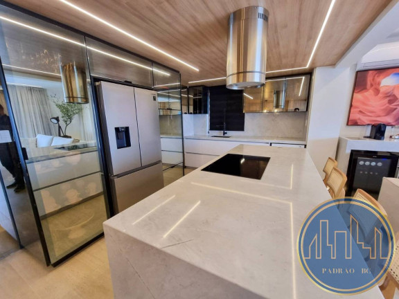 Imagem Apartamento com 4 Quartos para Temporada, em Centro - Balneário Camboriú Imagem Apartamento com 4 Quartos para Temporada, em Centro - Balneário Camboriú