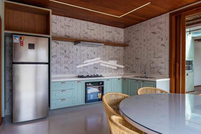 Imagem Casa com 5 Quartos à Venda, 265 m² em Outeiro Das Brisas - Porto Seguro Imagem Casa com 5 Quartos à Venda, 265 m² em Outeiro Das Brisas - Porto Seguro