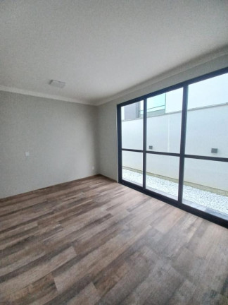 Imagem Casa com 3 Quartos à Venda, 140 m² em Pedra Branca - Palhoça Imagem Casa com 3 Quartos à Venda, 140 m² em Pedra Branca - Palhoça