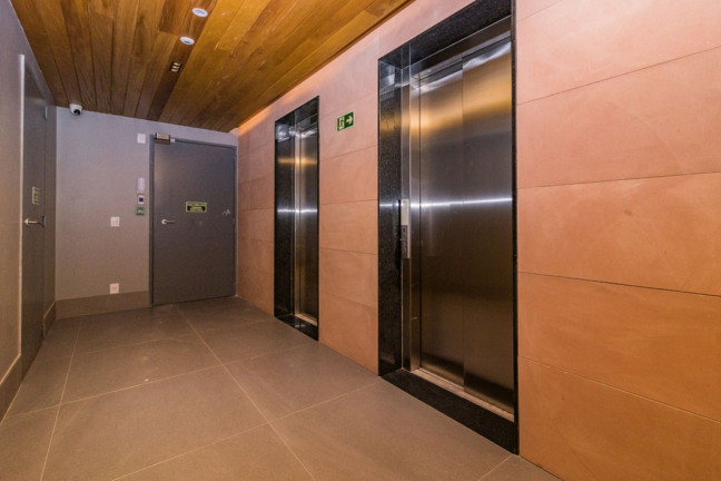 Imagem Imóvel com 2 Quartos à Venda, 73 m² em Petrópolis - Porto Alegre Imagem Imóvel com 2 Quartos à Venda, 73 m² em Petrópolis - Porto Alegre