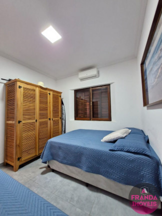 Imagem Casa com 2 Quartos à Venda, 117 m² em Centro - Ubatuba Imagem Casa com 2 Quartos à Venda, 117 m² em Centro - Ubatuba