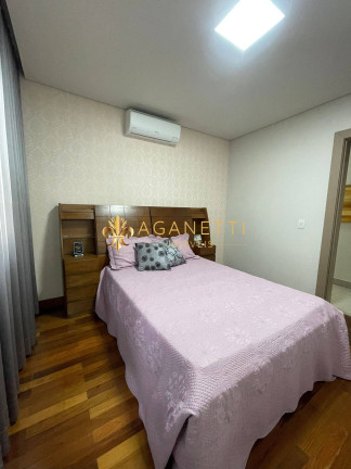 Imagem Casa de Condomínio com 3 Quartos à Venda, 340 m² em Vespasiano Imagem Casa de Condomínio com 3 Quartos à Venda, 340 m² em Vespasiano