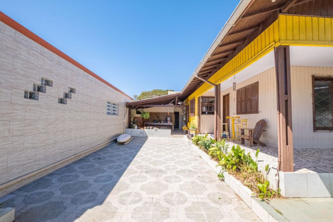 Imagem Casa com 3 Quartos à Venda, 140 m² em Praia De Fora - Palhoça