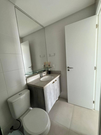 Imagem Apartamento com 2 Quartos à Venda, 69 m² em Centro - Florianópolis
