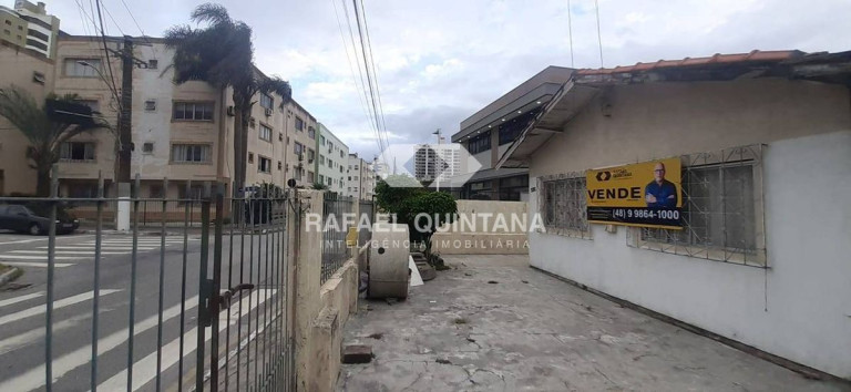Imagem Casa com 3 Quartos à Venda, 140 m² em Kobrasol - São José