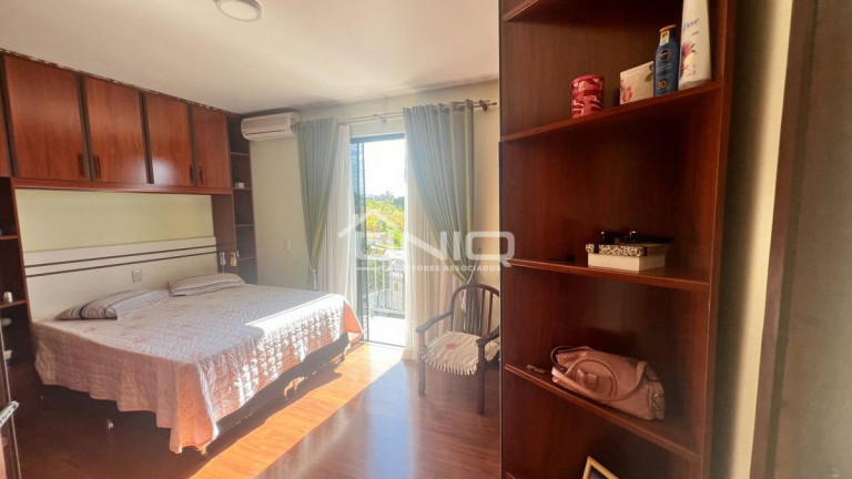 Imagem Casa com 4 Quartos à Venda, 240 m² em Vila Isabel - Pato Branco