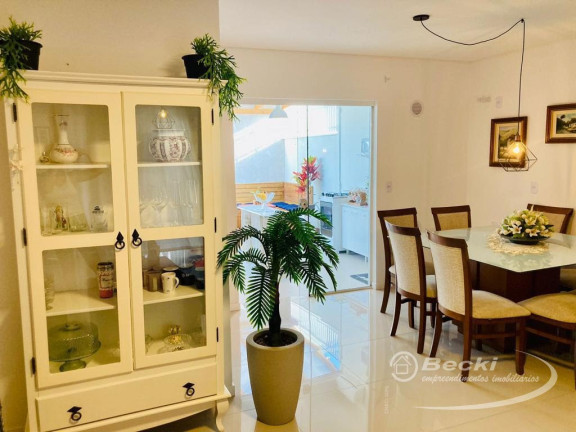 Imagem Casa com 3 Quartos à Venda, 141 m² em Itaum - Joinville