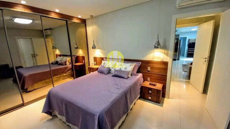 Imagem Apartamento com 3 Quartos à Venda, 155 m² em Centro - Balneário Camboriú Imagem Apartamento com 3 Quartos à Venda, 155 m² em Centro - Balneário Camboriú