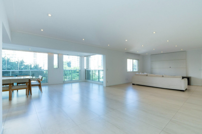 Imagem Apartamento com 3 Quartos à Venda, 235 m² em Vila Nova Conceição - São Paulo