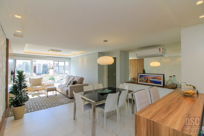 Imagem Imóvel com 3 Quartos à Venda, 110 m² em Menino Deus - Porto Alegre Imagem Imóvel com 3 Quartos à Venda, 110 m² em Menino Deus - Porto Alegre