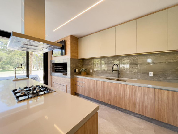 Imagem Casa com 6 Quartos à Venda, 200 m² em -- - Capao Da Canoa