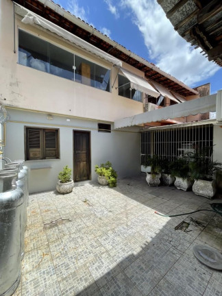 Imagem Sobrado com 4 Quartos para Alugar,  em Jardim Renascença - São Luís