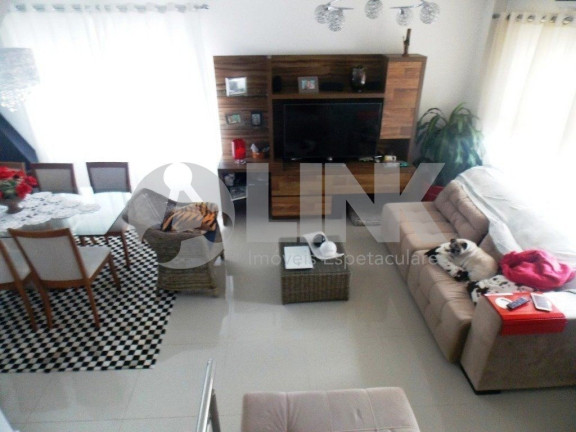 Imagem Casa com 3 Quartos à Venda, 183 m² em Jardim Itu - Porto Alegre Imagem Casa com 3 Quartos à Venda, 183 m² em Jardim Itu - Porto Alegre