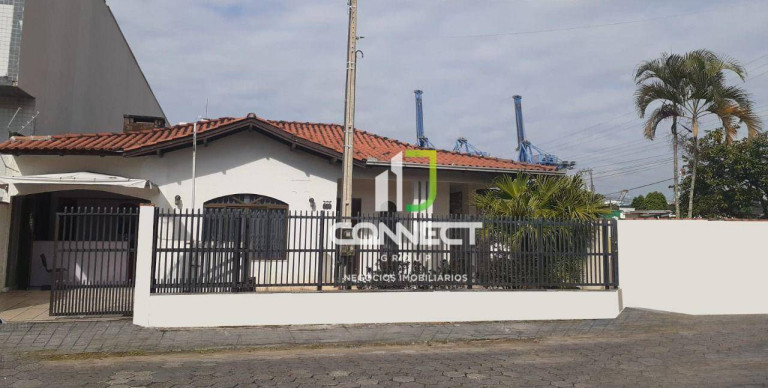 Casa com 3 Quartos à Venda, 152 m² em Centro - Navegantes