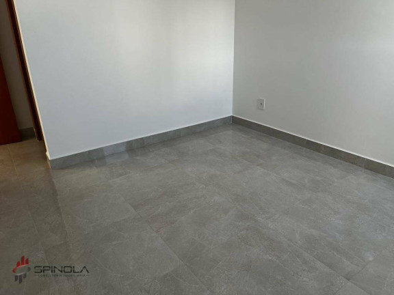Imagem Imóvel com 3 Quartos à Venda, 154 m² em Vila Guilhermina - Praia Grande Imagem Imóvel com 3 Quartos à Venda, 154 m² em Vila Guilhermina - Praia Grande