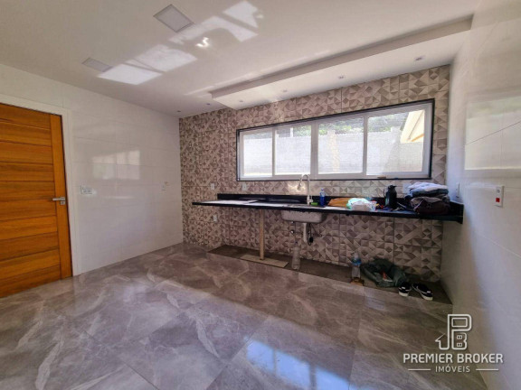 Imagem Casa com 4 Quartos à Venda ou Locação, 230 m² em Albuquerque - Teresópolis