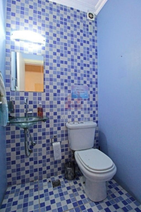 Imagem Casa com 3 Quartos à Venda, 260 m² em Menino Deus - Porto Alegre Imagem Casa com 3 Quartos à Venda, 260 m² em Menino Deus - Porto Alegre