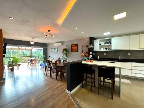 Imagem Casa com 2 Quartos à Venda, 312 m² em Mário Quintana - Porto Alegre