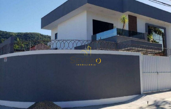 Imagem Casa com 4 Quartos à Venda, 140 m² em Piratininga - Niterói