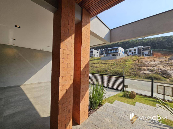 Imagem Casa com 3 Quartos à Venda, 181 m² em Forquilhas - São José