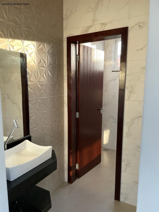 Imagem Imóvel com 3 Quartos à Venda,  em Sinop - Sinop