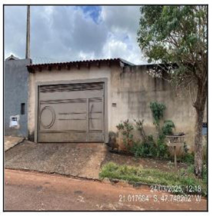 Casa com 1 Quarto à Venda, 250 m² em Jd S Francisco - Jardinopolis
