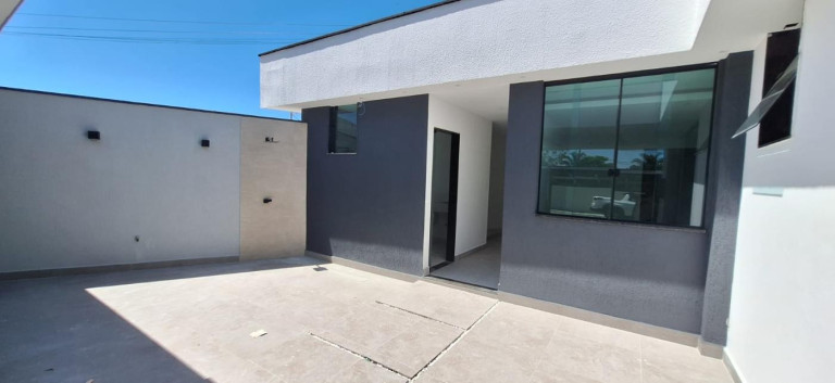 Imagem Casa com 3 Quartos à Venda, 300 m² em Santa Cruz - Rio De Janeiro Imagem Casa com 3 Quartos à Venda, 300 m² em Santa Cruz - Rio De Janeiro