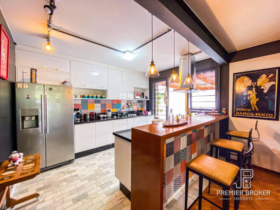 Imagem Casa com 3 Quartos à Venda, 150 m² em Comary - Teresópolis