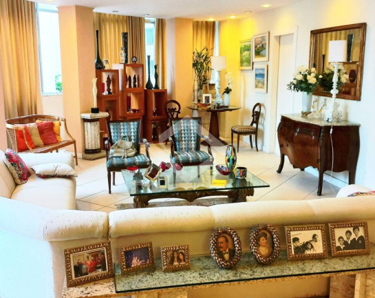 Imagem Apartamento com 4 Quartos à Venda, 247 m² em Copacabana - Rio De Janeiro Imagem Apartamento com 4 Quartos à Venda, 247 m² em Copacabana - Rio De Janeiro