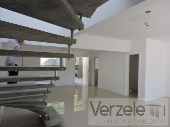 Imagem Casa com 3 Quartos à Venda, 175 m² em Praia Dos Amores - Balneário Camboriú Imagem Casa com 3 Quartos à Venda, 175 m² em Praia Dos Amores - Balneário Camboriú
