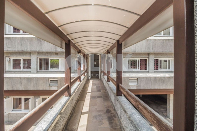 Imagem Imóvel com 3 Quartos à Venda, 317 m² em Bela Vista - Porto Alegre Imagem Imóvel com 3 Quartos à Venda, 317 m² em Bela Vista - Porto Alegre