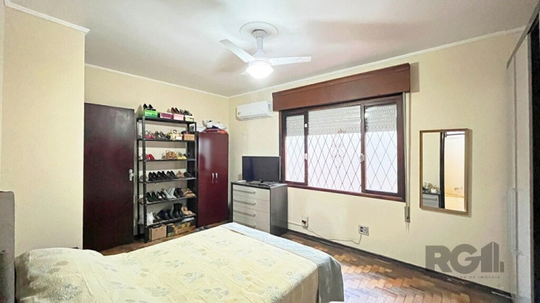 Imagem Casa com 3 Quartos à Venda, em Santa Tereza - Porto Alegre Imagem Casa com 3 Quartos à Venda, em Santa Tereza - Porto Alegre