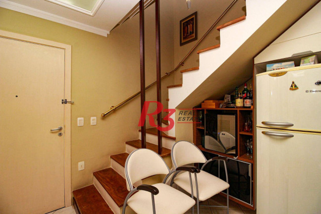 Imagem Loft com 2 Quartos para Alugar, 72 m² em Gonzaga - Santos