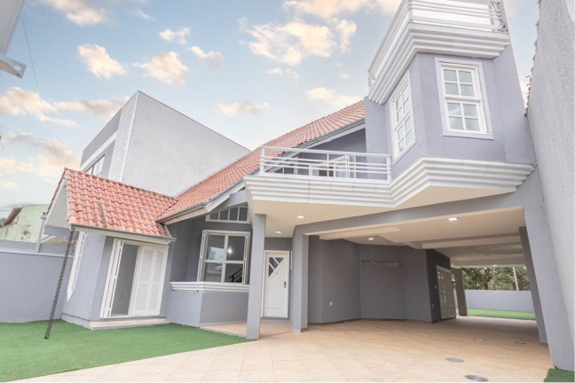 Casa com 4 Quartos à Venda, 378 m² em Centro - Canoas