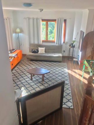 Imagem Sobrado com 3 Quartos à Venda, 210 m² em Parque Imbiry - Campos Do Jordão Imagem Sobrado com 3 Quartos à Venda, 210 m² em Parque Imbiry - Campos Do Jordão