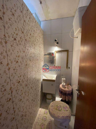 Imagem Casa com 8 Quartos à Venda, 120 m² em Jardim Riviera - Cambé Imagem Casa com 8 Quartos à Venda, 120 m² em Jardim Riviera - Cambé