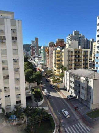 Imagem Apartamento com 2 Quartos à Venda, 65 m² em Centro - Florianópolis