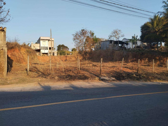 Imagem Terreno à Venda, 773 m² em Roma - Volta Redonda Imagem Terreno à Venda, 773 m² em Roma - Volta Redonda