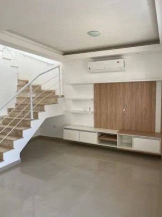 Imagem Casa com 3 Quartos à Venda, em Vila Areao - Taubaté Imagem Casa com 3 Quartos à Venda, em Vila Areao - Taubaté