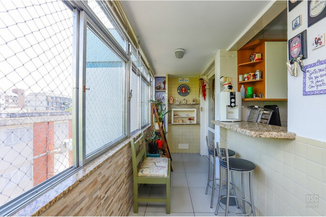 Imagem Apartamento com 3 Quartos à Venda, 180 m² em Menino Deus - Porto Alegre