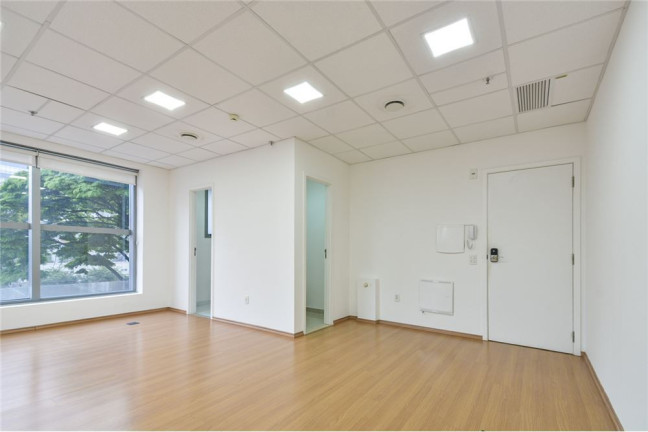 Imagem Sala Comercial à Venda, em Vila Cordeiro - São Paulo Imagem Sala Comercial à Venda, em Vila Cordeiro - São Paulo