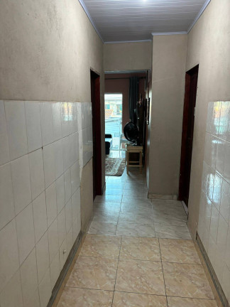 Imagem Casa com 4 Quartos à Venda, 300 m² em Flores - Manaus Imagem Casa com 4 Quartos à Venda, 300 m² em Flores - Manaus